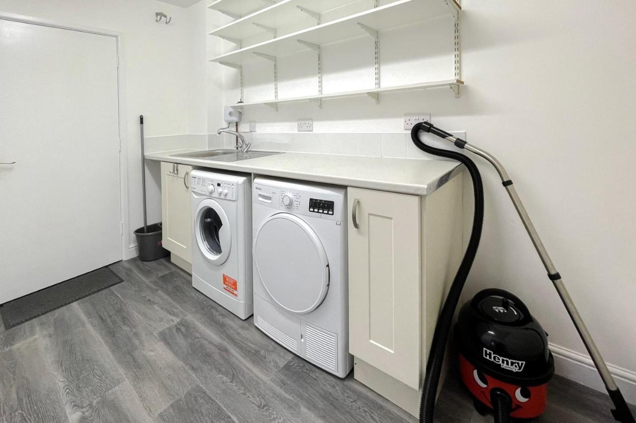 Wester-Moor Comfy Modern House In Barnstaple By Staystay Com ภายนอก รูปภาพ